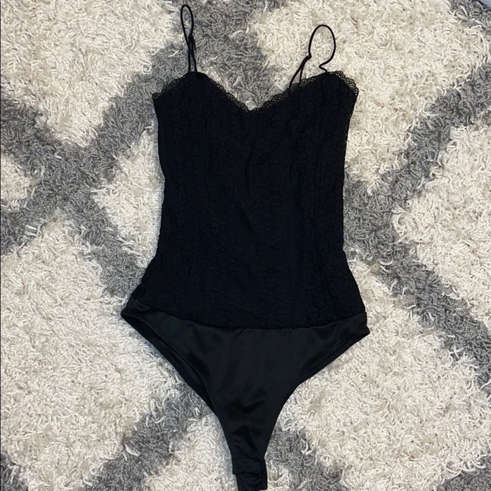 Lace body suit